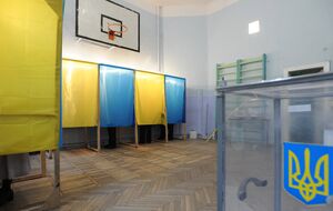 Большинство опрошенных украинцев высказываются за выборы после окончательного мирного соглашения