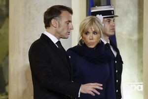 Обвинувачених визнали винними в публікації коментарів із неправдивими твердженнями щодо статі Бріджит Макрон