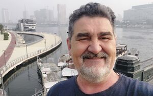 Ситуація виглядає як "ідеальний шторм", де сходяться три критичні лінії