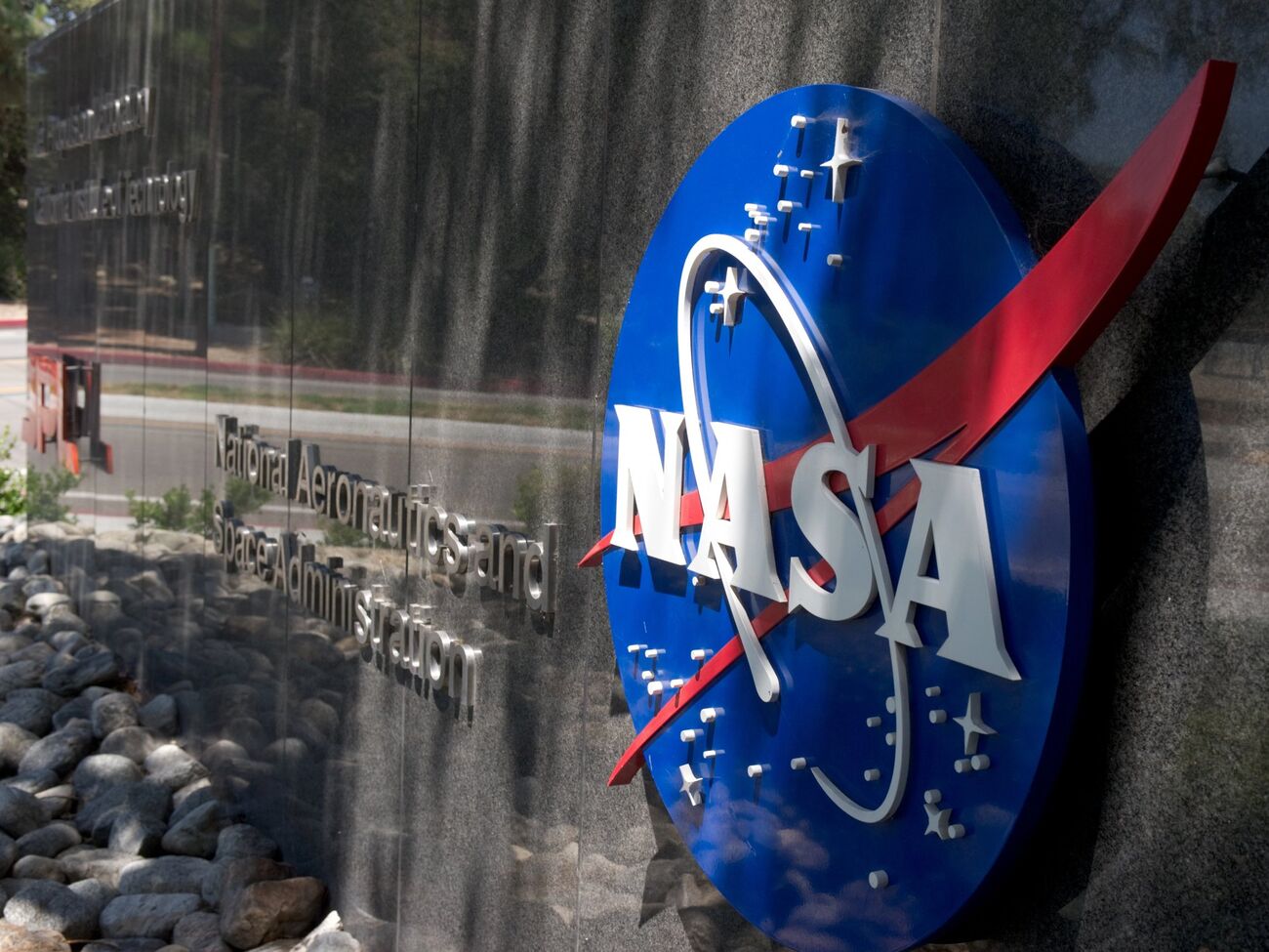 NASA закрывает большинство своих библиотек