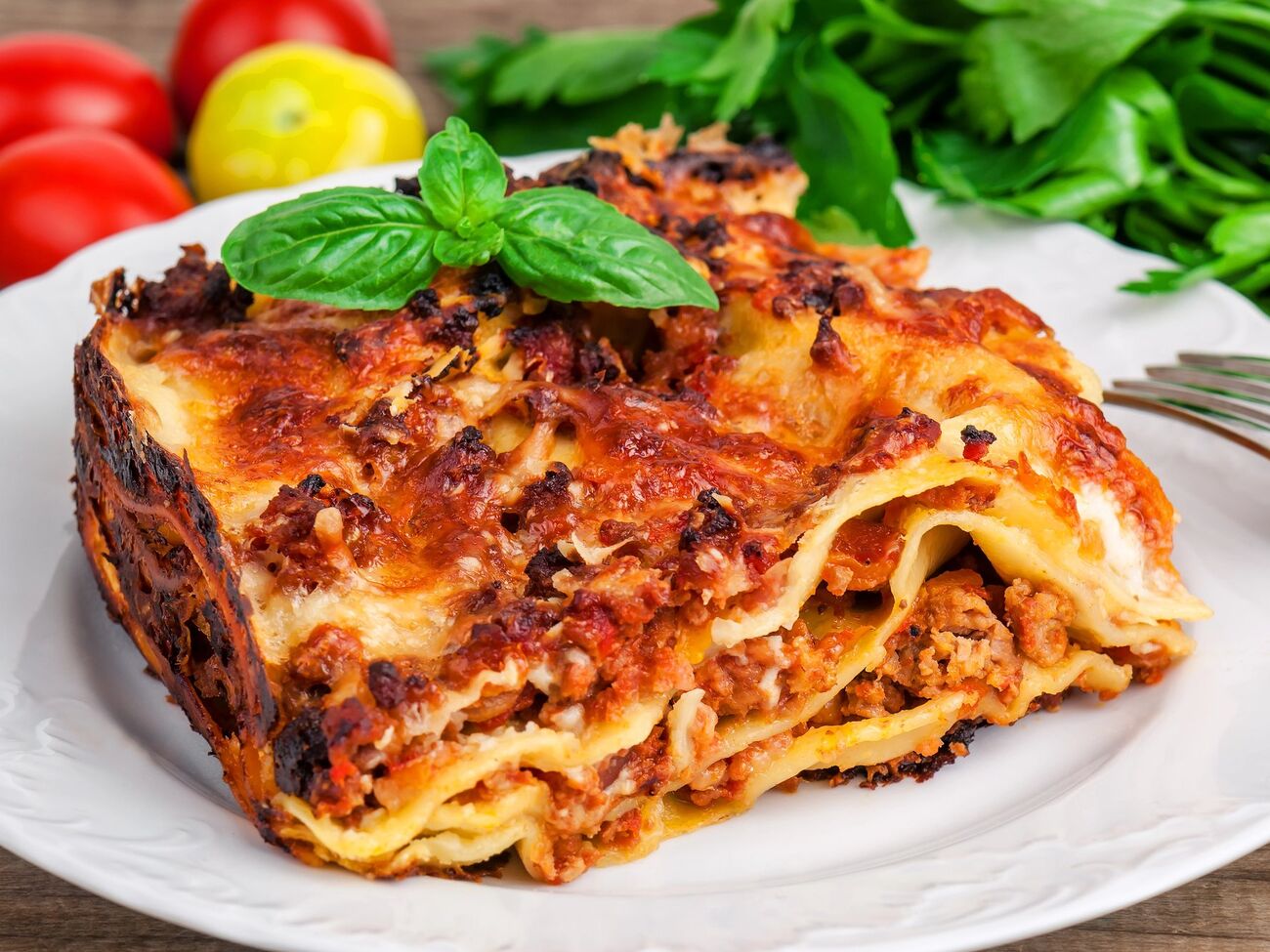 Кроме картофеля, понадобится две-три луковицы