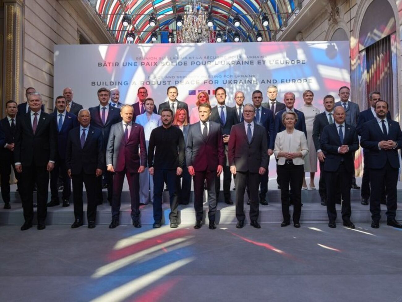 Более 27 лидеров встретятся с президентом Украины во Франции