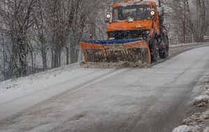 На дорогах, якими опікується Autostrada, працюють 340 робітників і 240 одиниць спецтехніки
