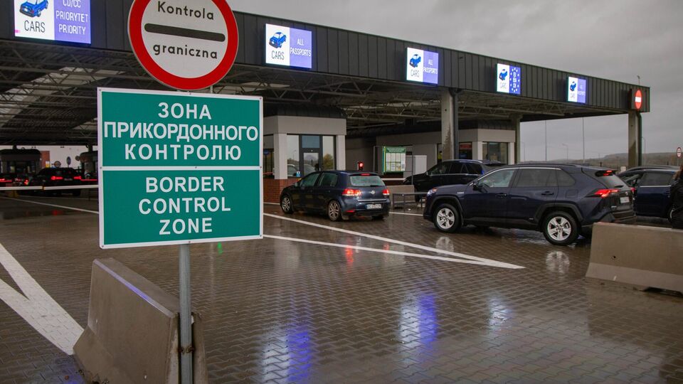 У ДПСУ наголосили, що ті особи, які підтримують чи виправдовують агресію Росії, не мають права в'їжджати в Україну
