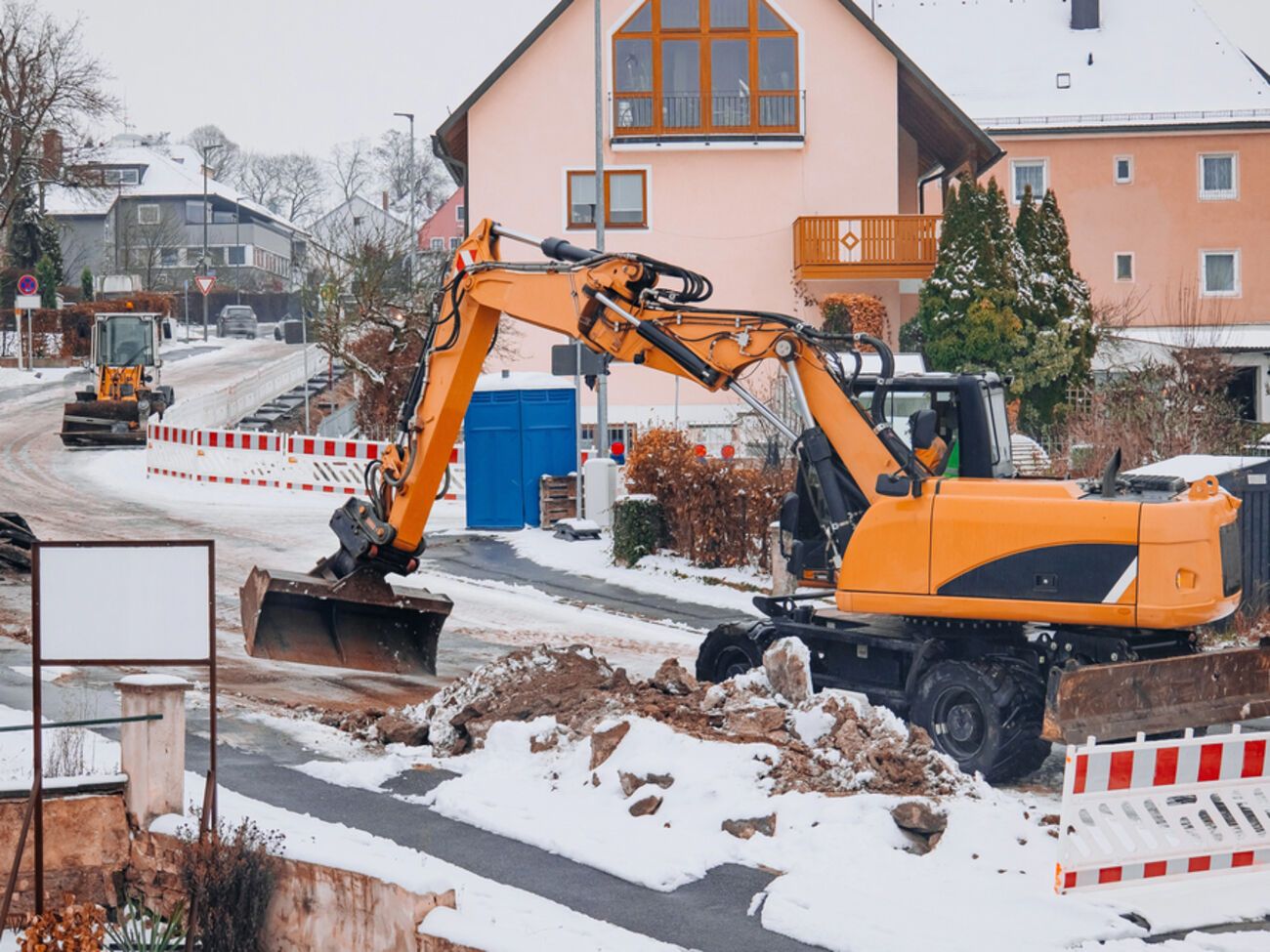 Объекты, на которые выделялись капитальные расходы, так и не доведены до завершения, заявил Береза