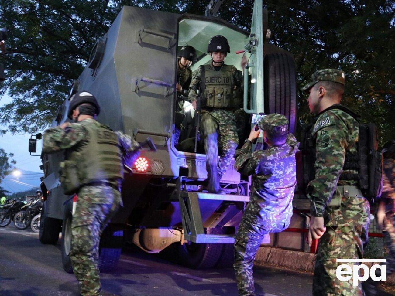 Поранення дістало семеро американських спецпризначенців