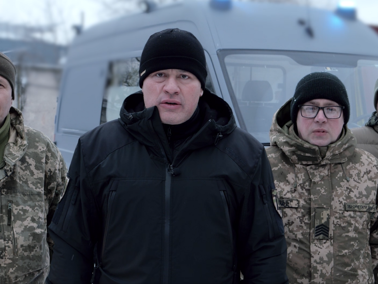 Машина скорой помощи поможет сохранить жизни военным, заявил Палатный