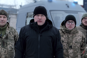 Машина скорой помощи поможет сохранить жизни военным, заявил Палатный