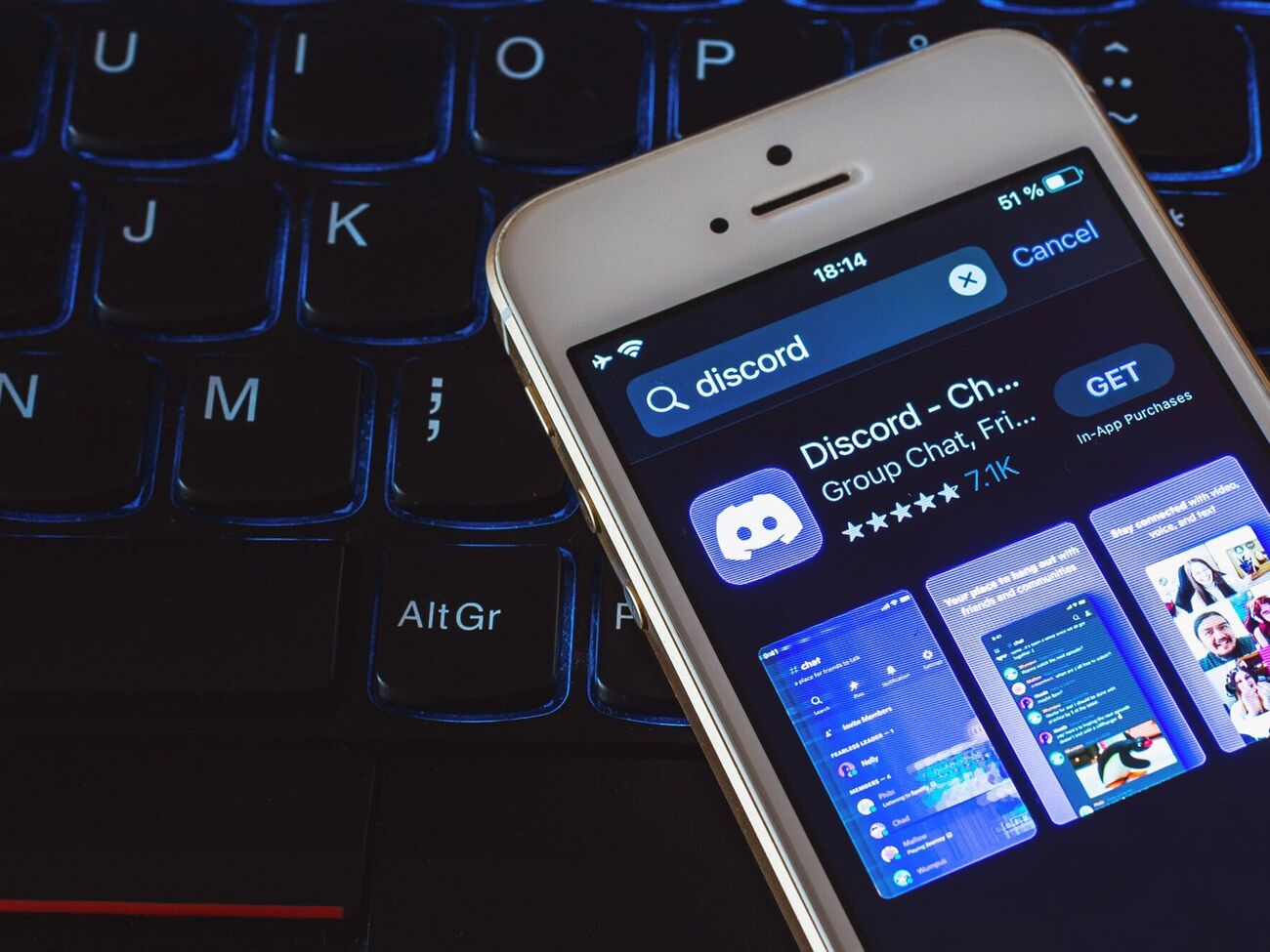 По данным Bloomberg, геймеры были завербованы через приложение Discord