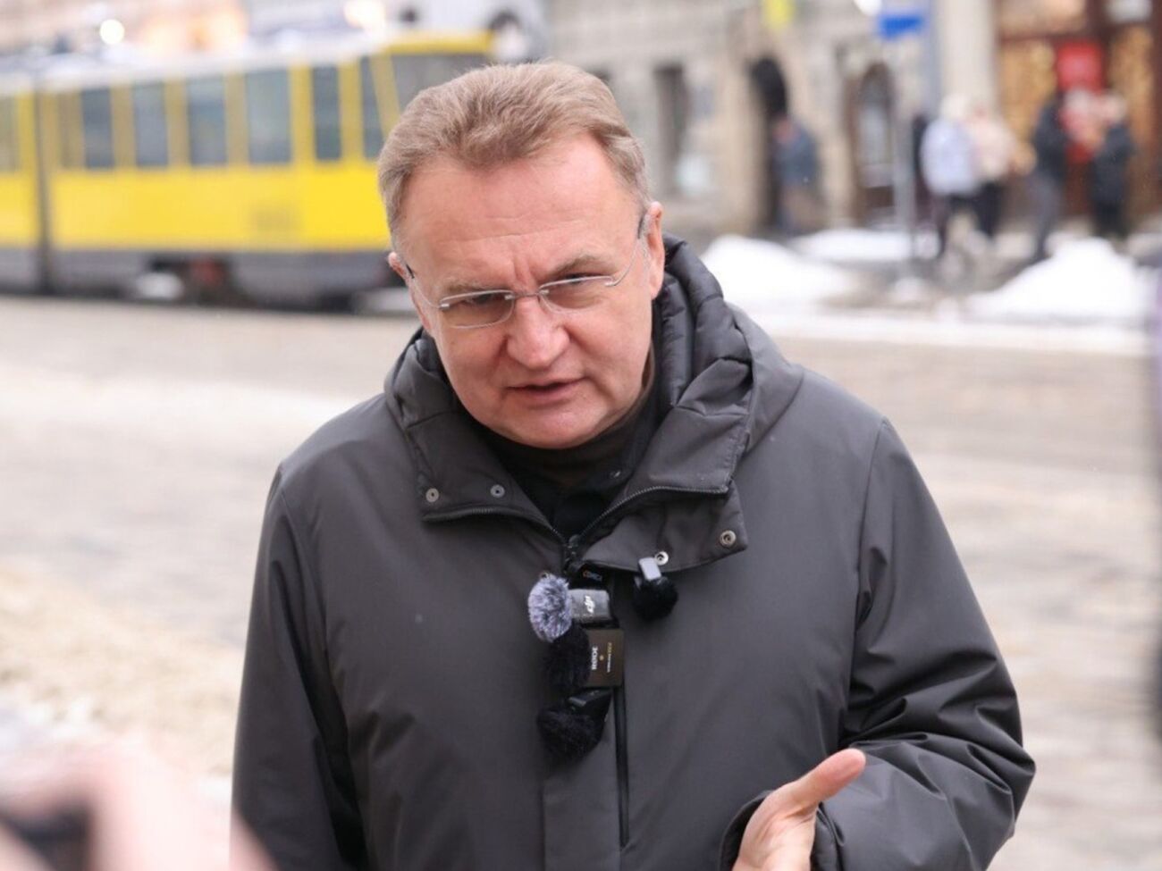 За словами Садового, представники міст, у яких відбулися схожі вимкнення, бояться, що "проти них почнуть ті чи інші дії"