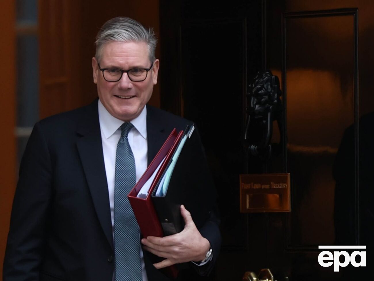 Прем'єр-міністра можуть звинуватити у "здаванні свободи"