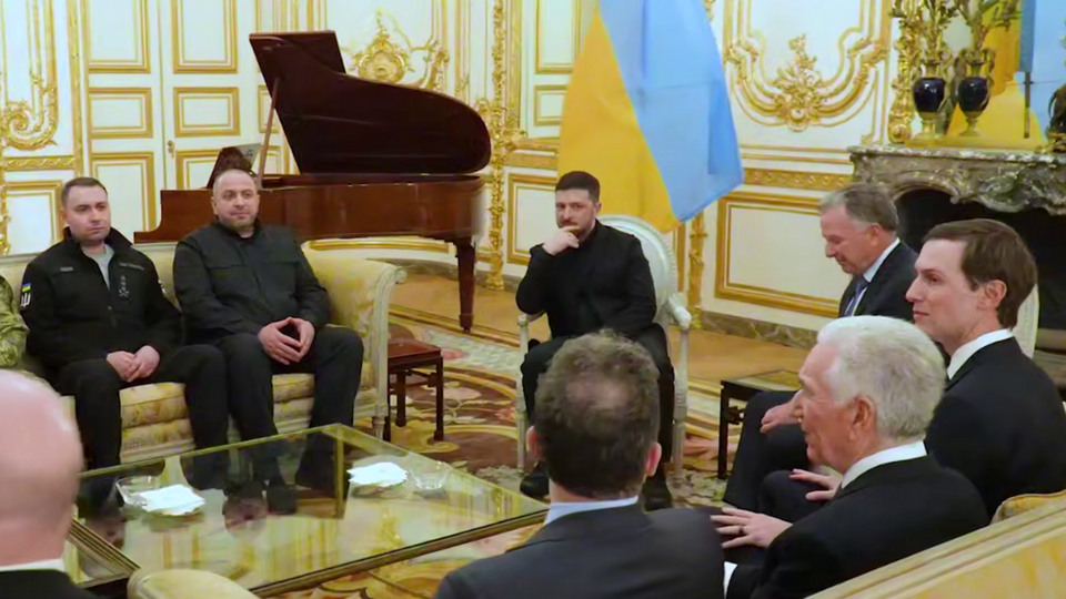 Второй день переговоров в Париже посвятили безопасности и миру для Украины