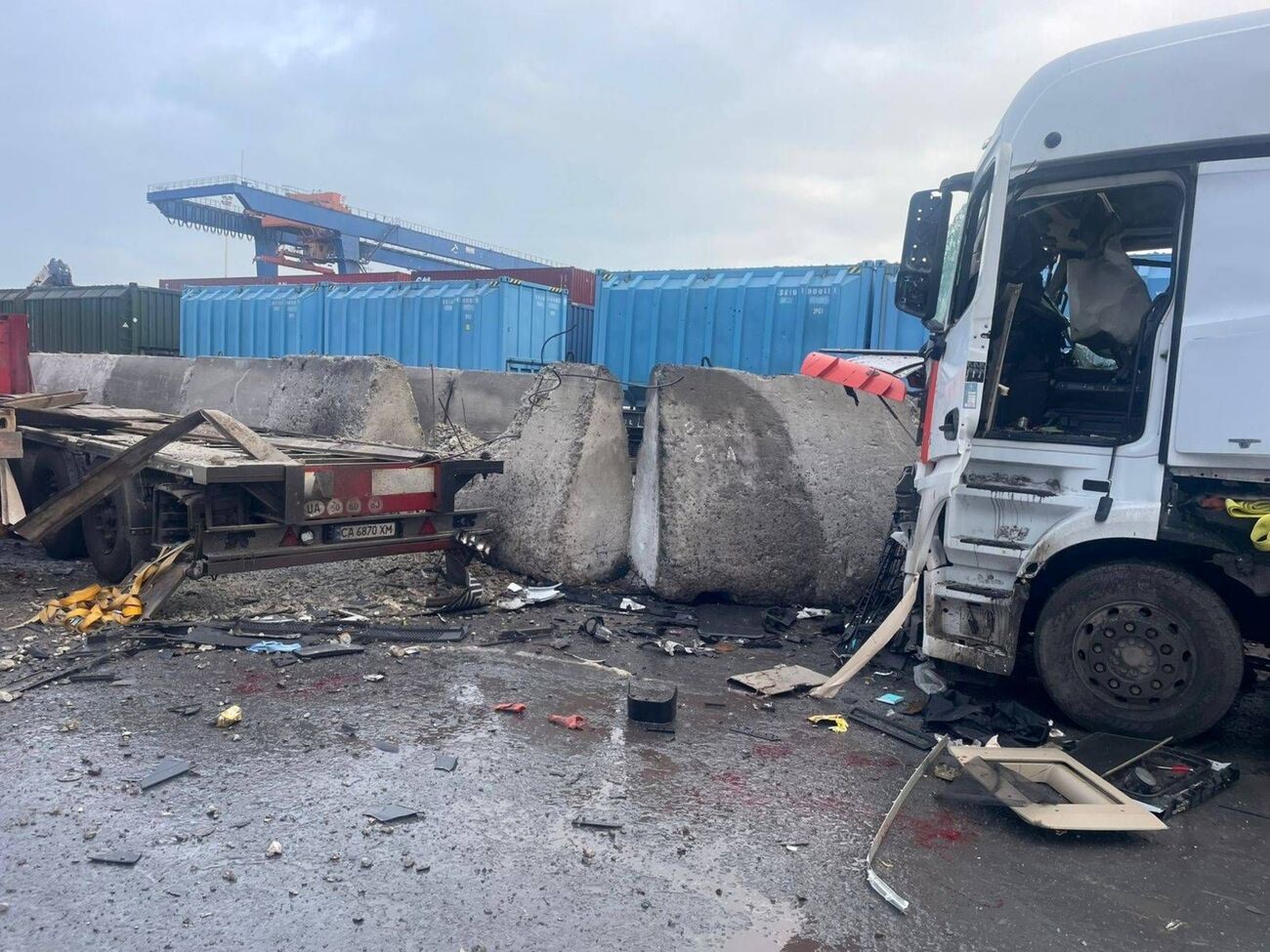 РФ дронами атаковала порт в Черноморске и ракетами – в Пивденном