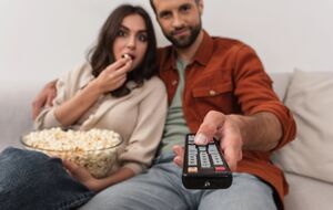 В Украине запрещена трансляция фильмов, популяризирующих органы страны-агрессора