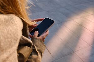 Россиян ограничивают в мобильном интернете