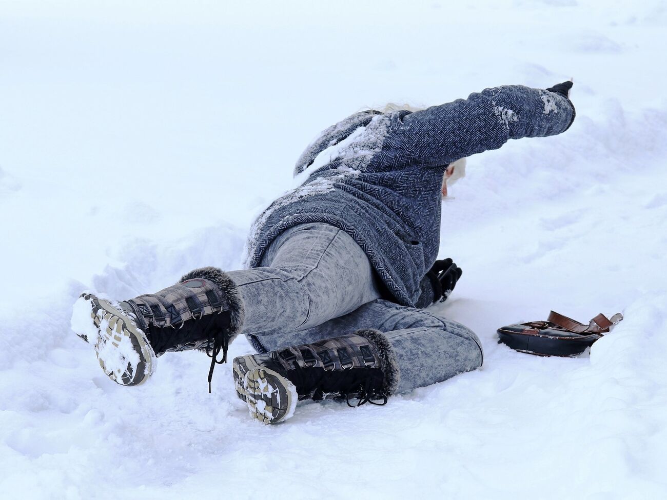 Ожеледиця зіпсувала плани не лише пішоходам, а й любителям зимового бігу