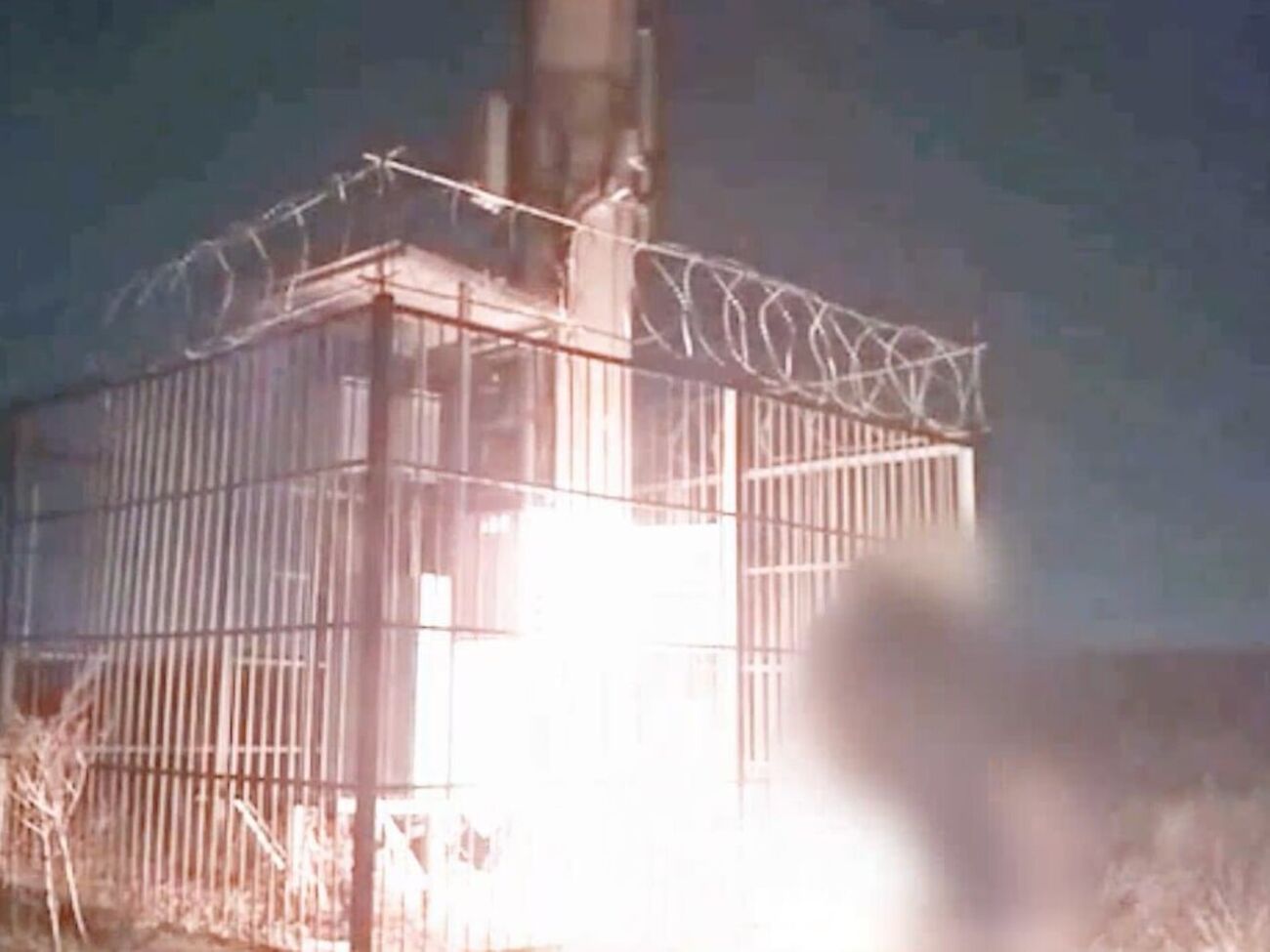 Уничтожение сооружения осложнило координацию действий оккупационных сил, сообщили в "Атеш"