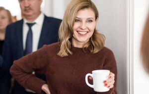 Зеленська робила червоний манікюр до початку повномасштабної війни