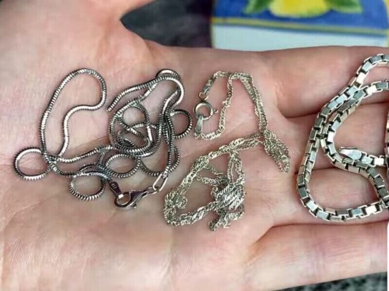 Пропонований метод підходить лише для срібла без покриття й чорненого срібла