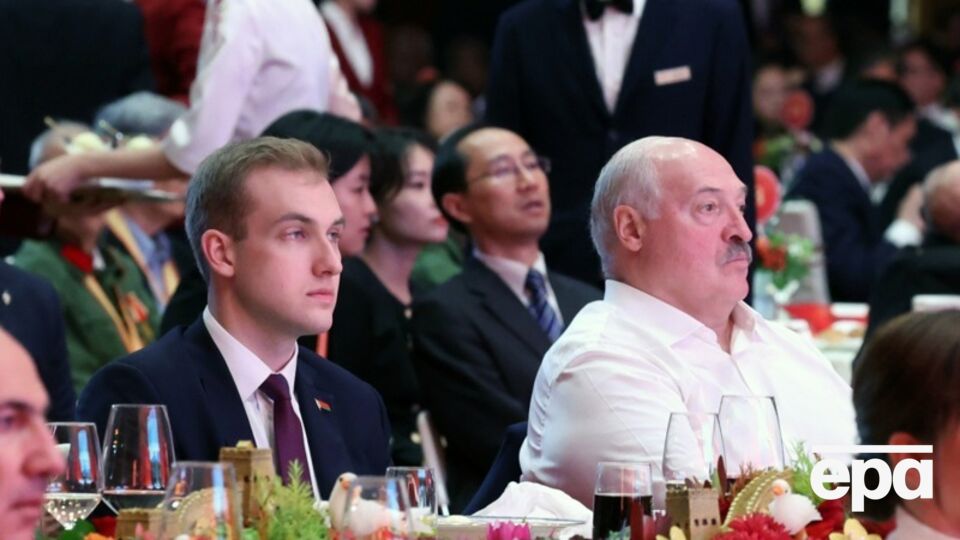 Микола є молодшим сином глави Білорусі