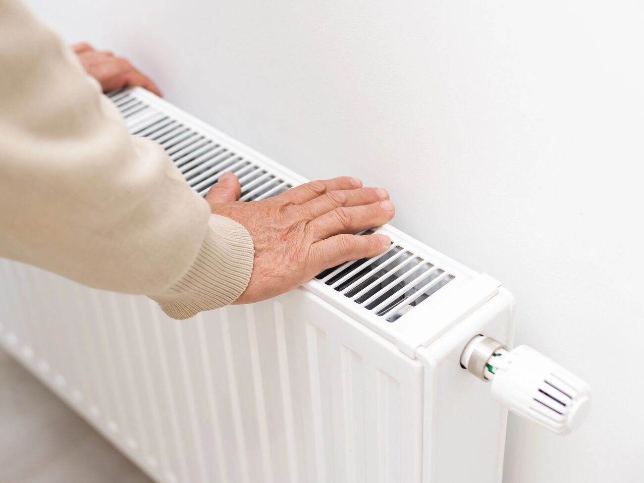 Из-за атак РФ жители двух регионов частично остались без теплоснабжения