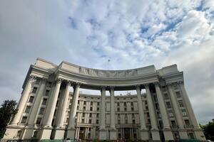 В МИД Украины посоветовали украинцам, как вести себя в Иране