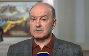 Нам всем следует быть очень осторожными