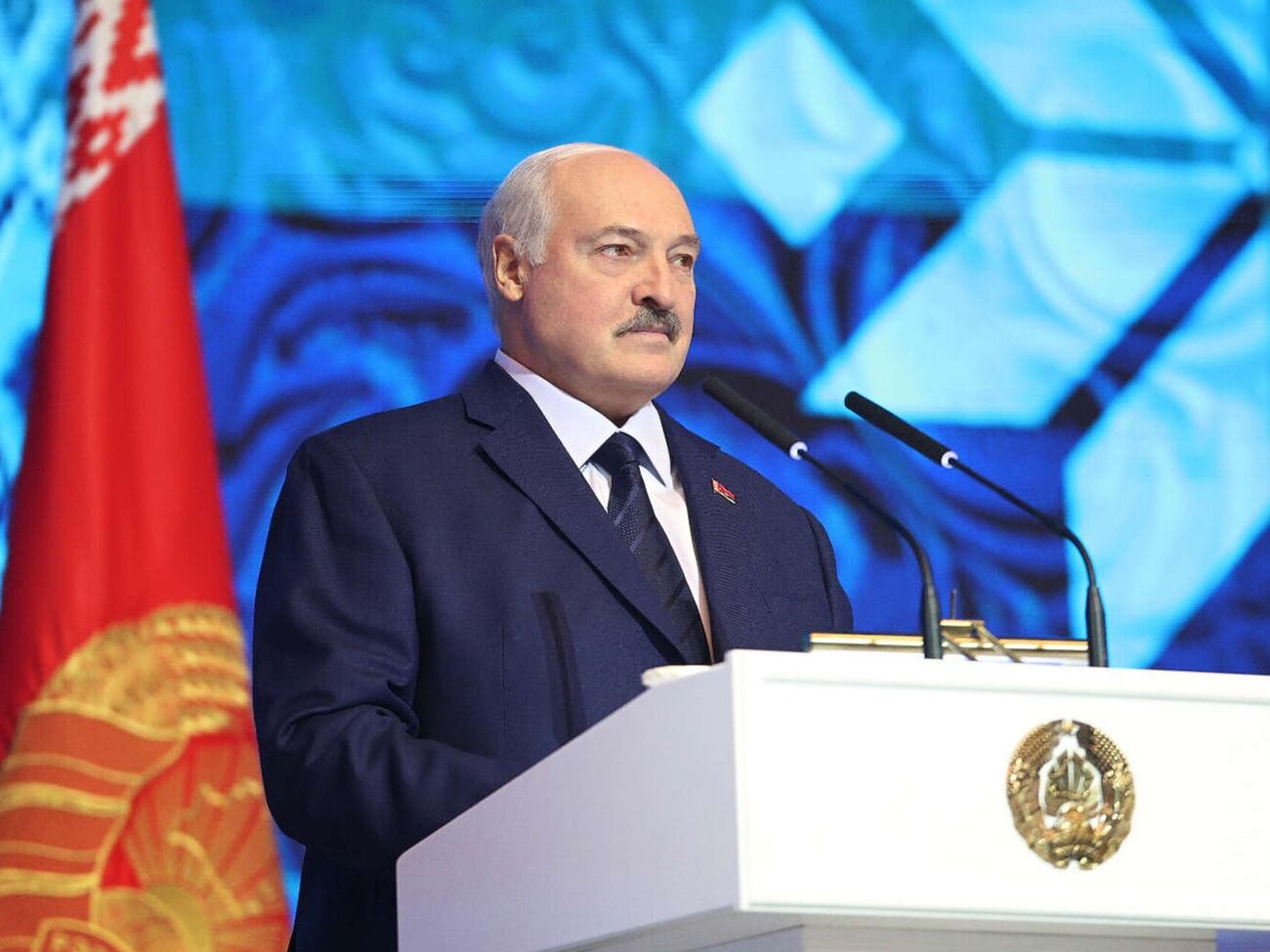 Лукашенко: Надо быть как можно осторожнее