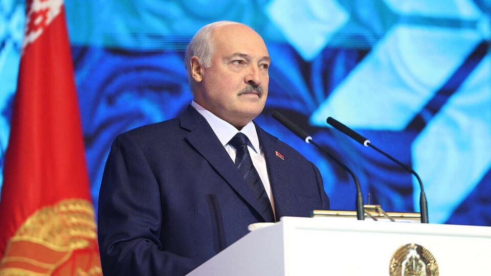 Лукашенко: Треба бути якомога обережнішими