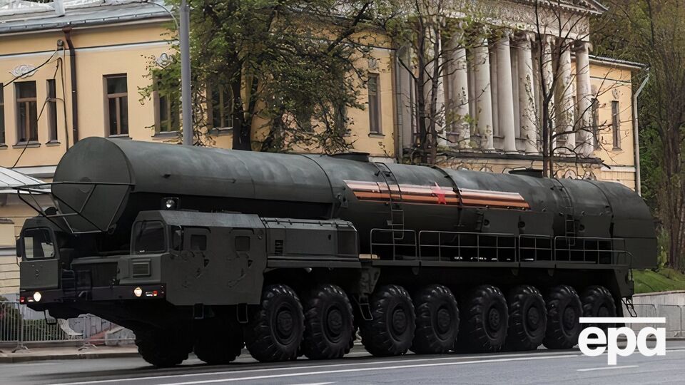 РФ ударила балістичною ракетою середньої дальності "Орєшнік" по Львівській області (на фото – комплекс "Ярс", на базі якого створили "Орєшнік")
