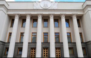 Рада из-за обстрелов РФ осталась без воды и отопления