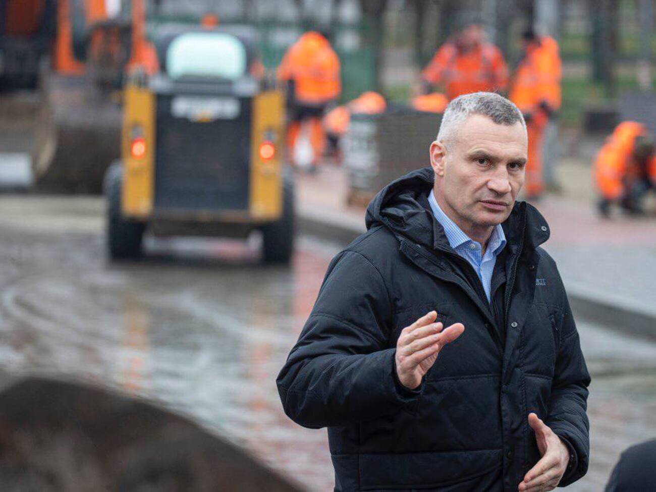 Кличко: Обращаюсь к киевлянам, у которых в домах есть тепло и вода: помогайте согражданам