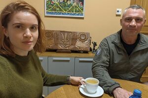 В КГГА сейчас почти пусто, но Кличко прибыл, сообщила Безуглая