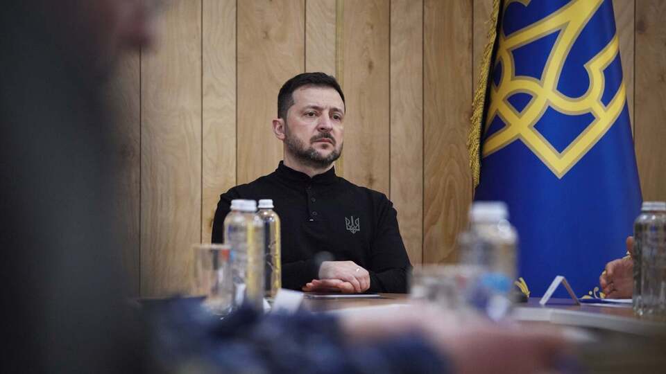 По словам президента, речь идет о создании экономической зоны после отвода войск или заморозки линии столкновения