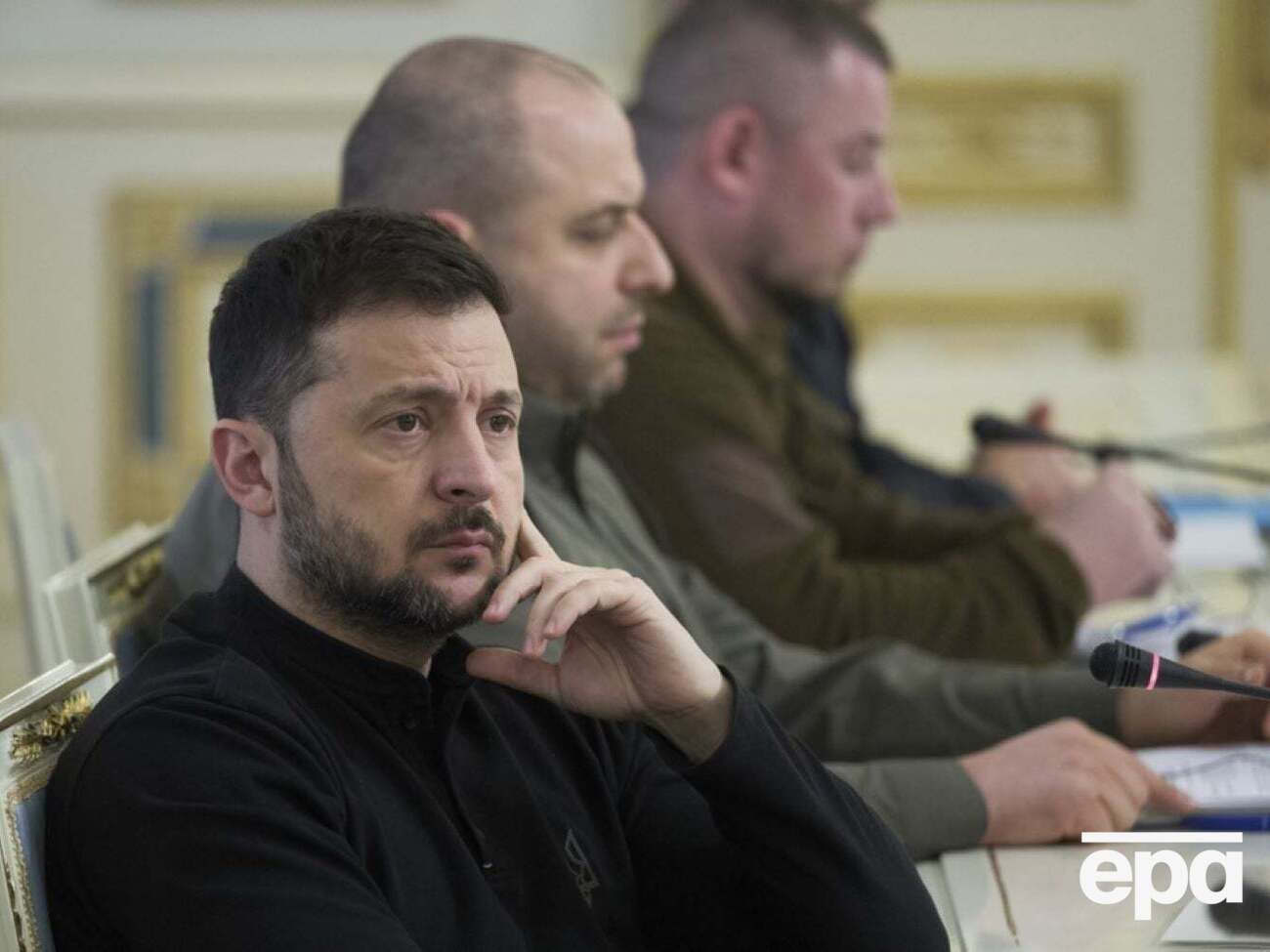 Зеленский считает заявления Кличко "паникерскими"