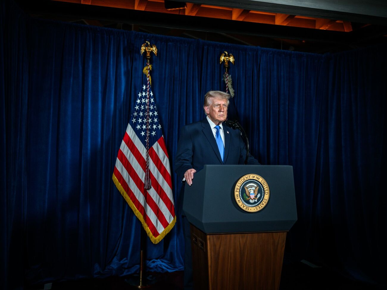 Европе нужно "взять себя в руки", считает Трамп