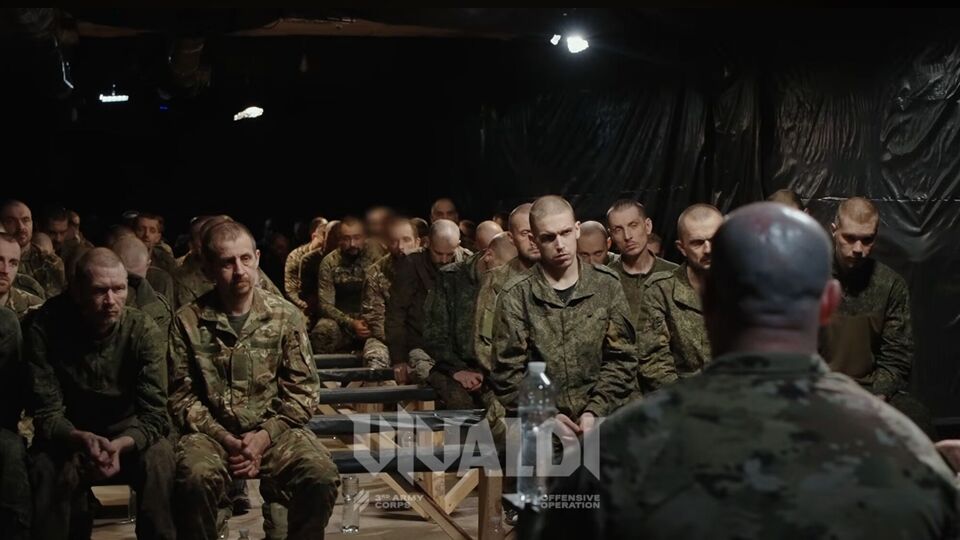Более 250 российских военных попали в плен во время операции "Вивальди". Что они рассказали Билецкому