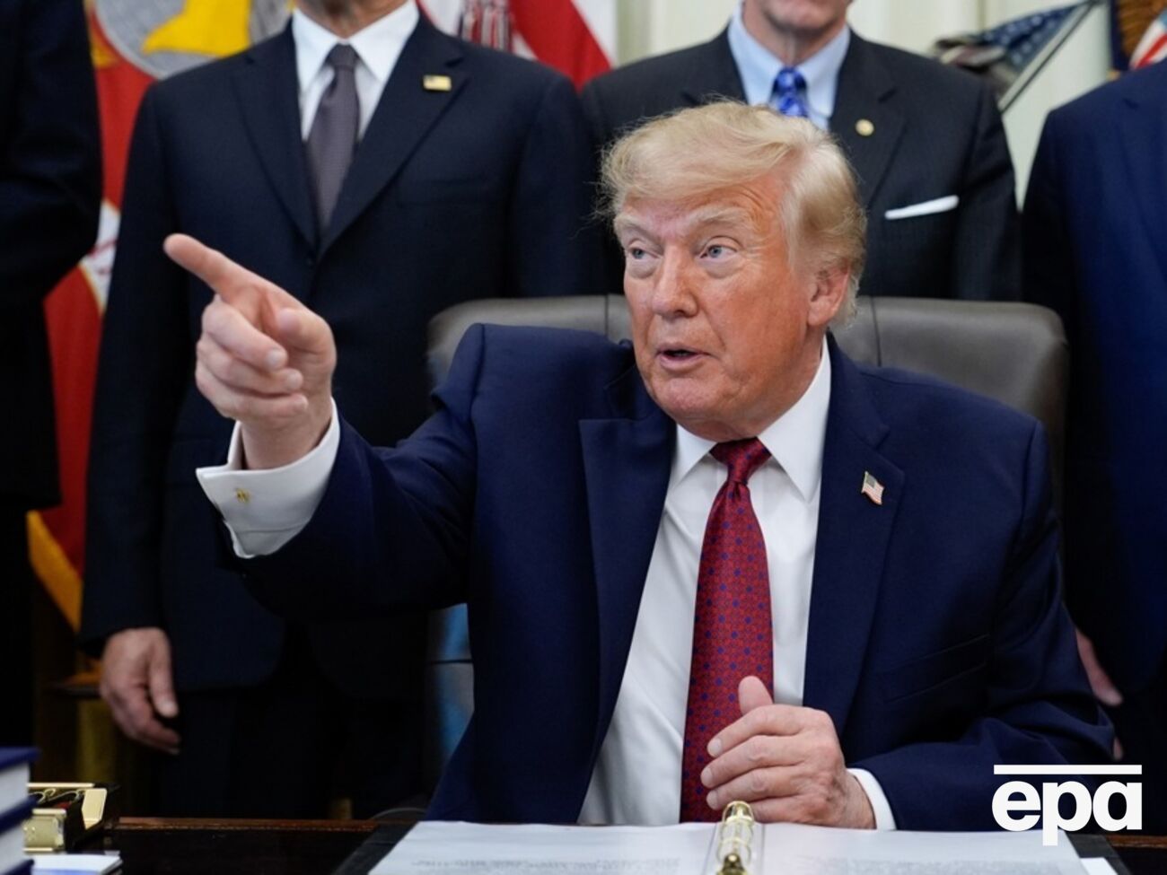 80-летний Трамп похвастался, в кого он такой умный и способный