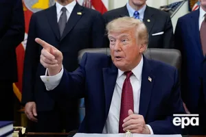 80-летний Трамп похвастался, в кого он такой умный и способный