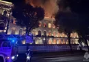 В Петербурге масштабный пожар у Исаакиевского собора. Огонь перекинулся на соседний дом. Видео