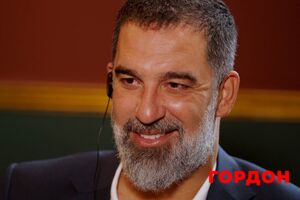 Тренер "Шахтаря": Ми іноді їдемо на матч 17 годин. Гравці "Барселони" чи "Атлетіко" відмовилися б