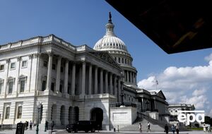 В Конгрессе США осудили решение Трампа и готовят проект о запрете на закупку российской нефти