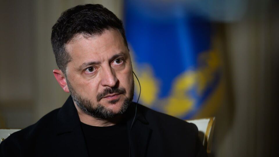 Зеленський відповів Трампу на заклик припинити удари по російських НПЗ