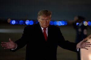 Трамп став настільки непопулярним, що в партії непокояться через його участь у передвиборчій кампанії – CNN