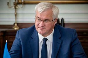 За менш ніж два роки Україна перейшла від "немає карт" до "не грайте вашими картами" – Сибіга