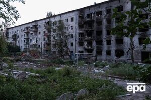 Мати окупанта, якого обвинувачують у розстрілі цивільних: Мирні так не живуть. У кожного комп'ютер, підвал заставлений продуктами