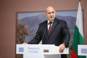 Біля Болгарії атаковано два судна, одне затонуло. Радев сказав, кому це вигідно, він викличе посла