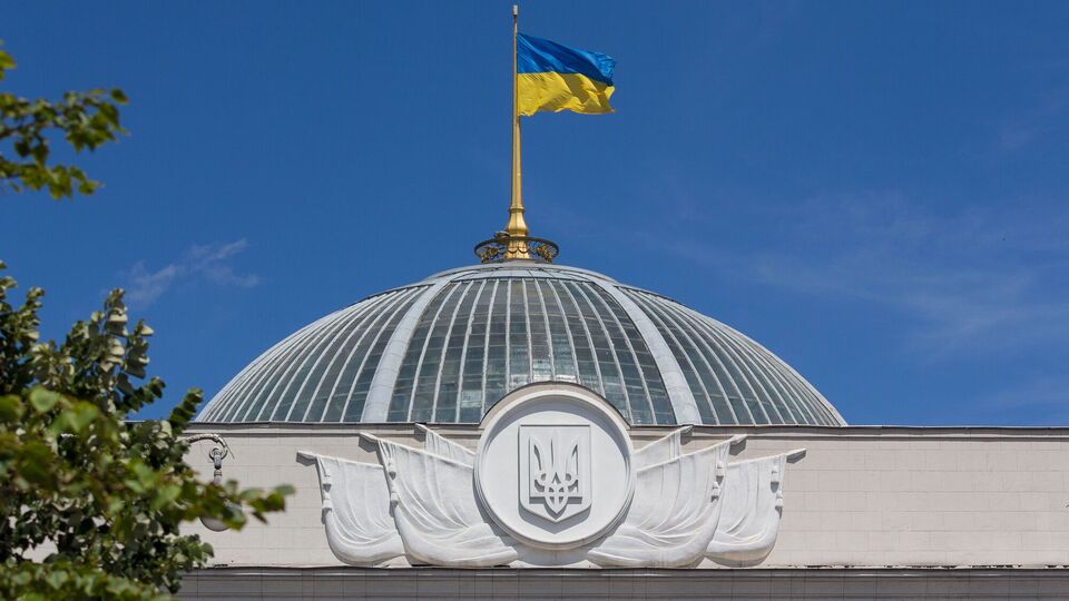 "Замість години запитань до уряду – п'ятихвилинка". Депутати Ради не хочуть працювати під час тривоги