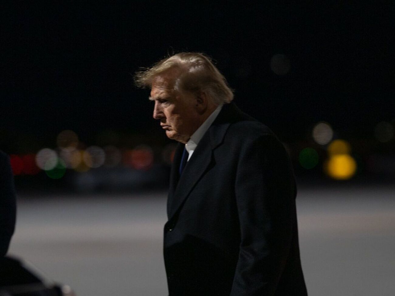 "Трамп сильно взбешен". В Белом доме спорят о разведданых для Украины, пишут СМИ. Кто против прекращения обмена