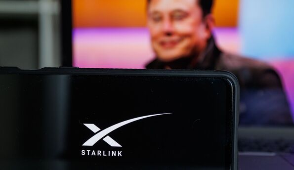 SpaceX обмежила роботу "військового пакету" терміналів Starlink, не попередивши Україну. Що відомо